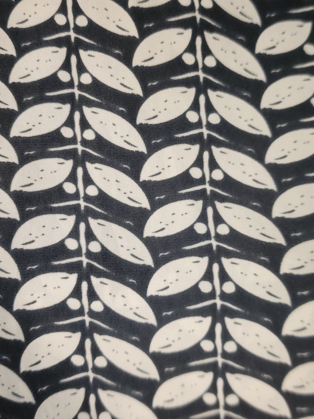 Navy and White Printed Short Sleeve Tie-Waist Dress - Picture 6 of 7